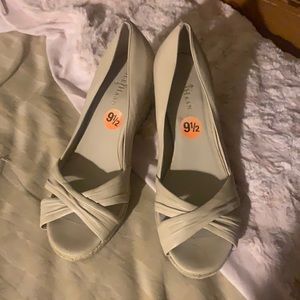 COLE HAAN Women 91/2 shoes
